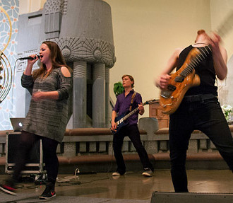 missa metal, Haka Kekäläinen, música heavy metal finlandesa, Igreja Evangélica Luterana, Helsinque, Turku, Finlândia